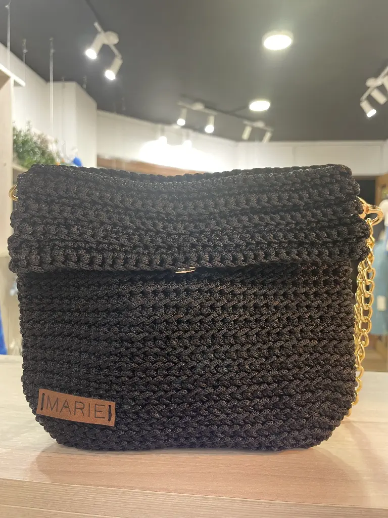 Bolso Tejido Con Tapa